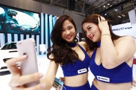 VIMS 2016 tràn ngập bóng hồng nóng bỏng