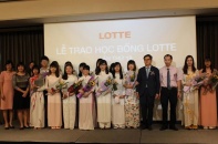 Lotte trao học bổng cho sinh viên Việt Nam