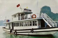 Quảng Ninh: Không thỏa thuận trước về phí chế biến hải sản, tàu du lịch bị đình chỉ hoạt động 30 ngày