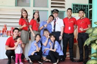Vietjet mang nụ cười tới các bạn trẻ khuyết tật TP.HCM trong dịp lễ 30/4-1/5