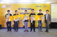 Samsung trao giải thưởng cho sinh viên Việt Nam đoạt giải tại cuộc thi lập trình quốc tế 
