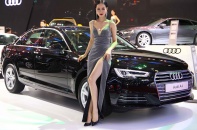 VietnamMortorshow 2018: Đam mê xe và người đẹp