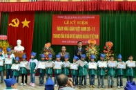 Thái Bình: Thêm 50 suất học bổng của Báo Đầu tư được trao nhân Ngày Nhà giáo Việt Nam