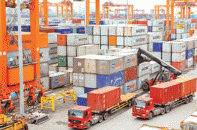 Xuất siêu 3,74 tỷ USD trong quý I, mừng hay lo?