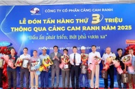 Đón tấn hàng thứ 3 triệu thông qua Cảng Cam Ranh