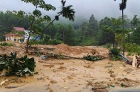 Chủ tịch Đà Nẵng yêu cầu kịp thời di dời người dân ra khỏi vùng nguy hiểm