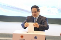 Thủ tướng và các đại biểu dự Diễn đàn Logistics 2025 ủng hộ đồng bào bị ảnh hưởng bởi thiên tai