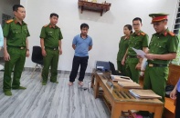 Khởi tố 2 nhân viên CDC Quảng Trị