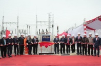 Thái Bình: Gắn biển trạm biến áp 110kV sông Trà chào mừng Đại hội Đảng bộ Tập đoàn EVN