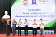 Petrolimex trao 1.100 bình lọc nước và 1 tỷ đồng hỗ trợ người dân Hưng Yên