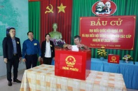 Hưng Yên: Hàng trăm khu vực bỏ phiếu hoàn thành bầu cử với 100% cử tri tham gia