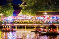 Ninh Bình đón gần 2,8 triệu lượt khách, doanh thu tăng gấp đôi dịp lễ