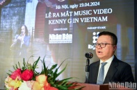 Báo Nhân Dân ra mắt MV Kenny G "Going Home" quảng bá du lịch Việt Nam