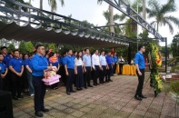 Đoàn cán bộ, thanh niên Bộ Tài chính dâng hương tri ân, tưởng niệm các anh hùng liệt sỹ