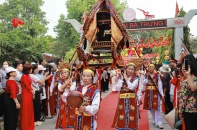 Hàng ngàn người dâng lễ tri ân hai vị nữ tướng anh hùng dân tộc