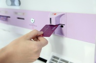 Ngân hàng Việt đầu tiên có thể phát hành thẻ ATM ngay tại chỗ tới khách hàng