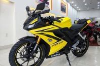 Yamaha R15 2018 giá 78 triệu đầu tiên về Việt Nam