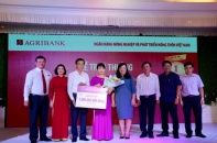 Agribank trao sổ tiết kiệm 1 tỷ đồng cho khách hàng may mắn