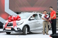 VinFast Fadil đến tay khách hàng: Yêu từ lần “chạm” đầu tiên
