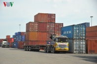 Xuất khẩu tăng tốc, Việt Nam xuất siêu trở lại
