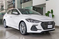 Cạnh tranh hút khách sau tháng Ngâu, nhiều mẫu xe giảm giá cả trăm triệu đồng