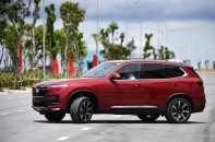 VinFast tổ chức chương trình lái thử xe Lux cùng chuyên gia quốc tế