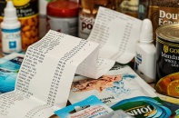 Tiêu tiền thế nào khi nợ nần?