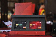 Visa, MasterCard nên giảm phí thẻ quốc tế cho thị trường Việt Nam