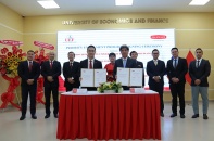 Dai-ichi Life Việt Nam và UEF ký kết hợp tác chương trình quyền ưu tiên tuyển sinh