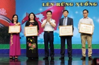 Quỹ Vì cộng đồng IPPG trao hơn 6 tỷ đồng cho quỹ Vừ A Dính