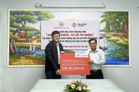 Frasers Property Vietnam quyên góp 500 triệu đồng ủng hộ trẻ em bị thiệt hại do bão lũ