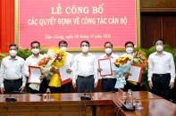 Hậu Giang công bố các quyết định điều động, bổ nhiệm hàng loạt cán bộ