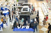 Lần đầu lái thử VinFast VF 8: “Ưng từ cái nhìn đầu tiên”