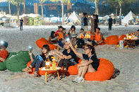 Cắm trại tại bãi biển Glamping “gây thương nhớ” bậc nhất Hà Nội