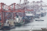 Xuất khẩu của Hàn Quốc liên tục giảm do nhu cầu chip thấp hơn