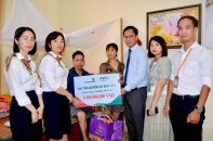 Vietcombank Hải Dương chi trả hơn 1 tỷ đồng quyền lợi bảo hiểm cho khách hàng