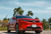 VinFast VF 9 giá tốt chưa từng có: Chỉ hơn 1,1 tỷ đồng cho SUV fullsize xịn nhất phân khúc