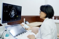 “Phép màu” từ y học bào thai: Cứu sống cặp song thai mắc hội chứng truyền máu hiếm gặp
