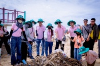 C.P. Việt Nam chung tay làm sạch biển tại Vũng Tàu