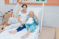 Bệnh nhân 7 tuổi mắc ung thư xương giữ được đôi chân nhờ công nghệ in 3D cá thể hóa