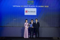 Hai giải thưởng uy tín ghi nhận nỗ lực đặt con người lên hàng đầu của SeABank
