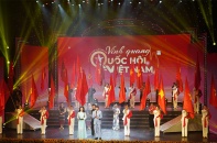 Hào hùng, xúc động cùng chương trình nghệ thuật “Vinh quang Quốc hội Việt Nam”