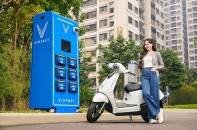 VinFast tặng quà tết "khủng" - Lên tới 3 năm sạc pin miễn phí cho khách hàng