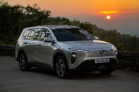 Từ xe công nghệ tới xe tự lái, người dùng ngày càng mê VinFast Limo Green