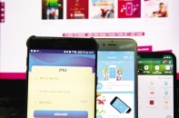 Tiền ào ạt chảy vào Forex: Ví điện tử, thẻ quốc tế tiếp tay hay bất lực?