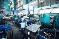 Doanh nghiệp “co kéo” duy trì việc làm cho lao động