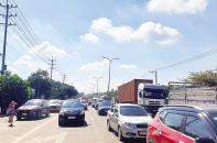 Công ty kinh doanh vận tải đang bị “ngáng chân”