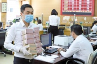 Đua huy động lãi suất cao, ngân hàng bắt đầu ngấm đòn