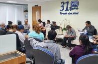 Đằng sau “cơn uất nghẹn lịch sử” của trái chủ