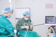 Gia tăng trẻ phẫu thuật cắt amidan mùa hè